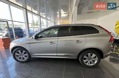 Позашляховик / Кросовер Volvo XC60 2016 в 