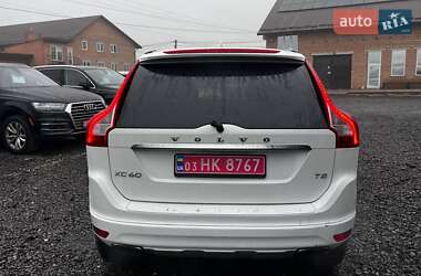 Внедорожник / Кроссовер Volvo XC60 2015 в 