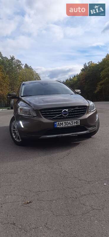 Внедорожник / Кроссовер Volvo XC60 2015 в Коростене