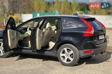 Позашляховик / Кросовер Volvo XC60 2010 в  фото 2 Позашляховик / Кросовер Volvo XC60 2010 в