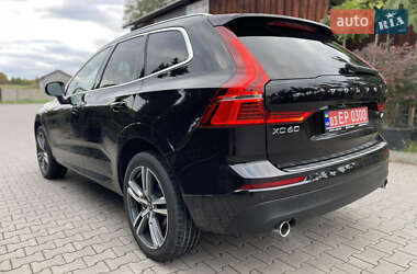 Позашляховик / Кросовер Volvo XC60 2021 в  фото 10 Позашляховик / Кросовер Volvo XC60 2021 в