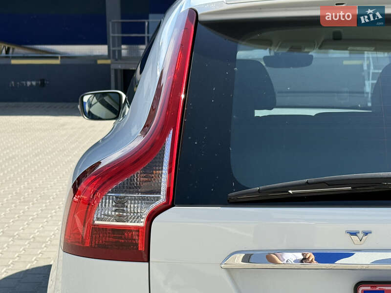 Внедорожник / Кроссовер Volvo XC60 2016 в Ровно