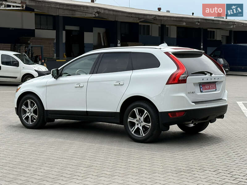 Внедорожник / Кроссовер Volvo XC60 2012 в Ровно