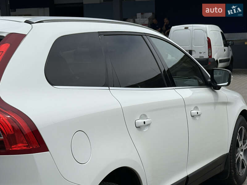 Внедорожник / Кроссовер Volvo XC60 2012 в Ровно