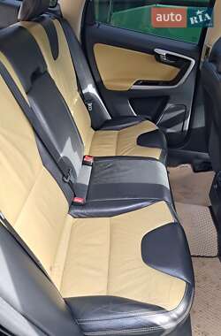 Позашляховик / Кросовер Volvo XC60 2009 в 
