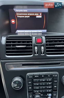Позашляховик / Кросовер Volvo XC60 2014 в 