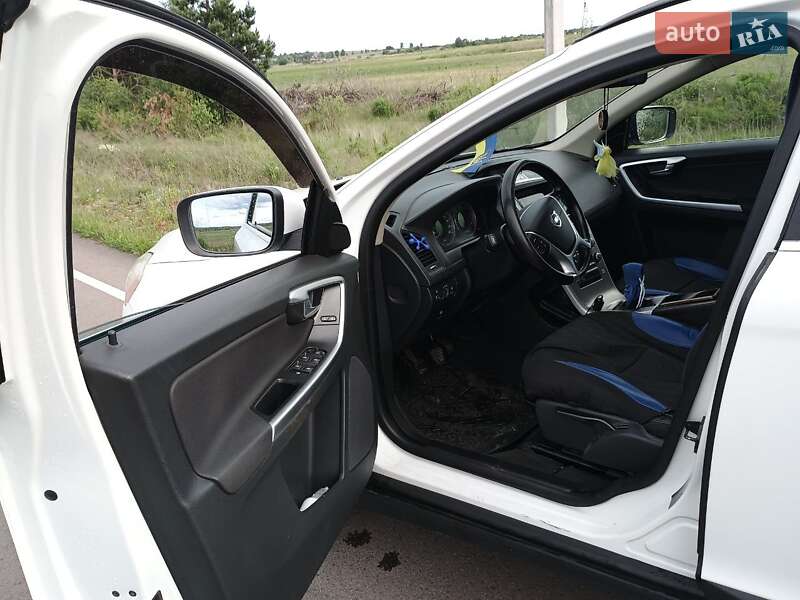 Позашляховик / Кросовер Volvo XC60 2010 в Рівному