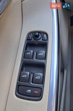 Внедорожник / Кроссовер Volvo XC60 2014 в 