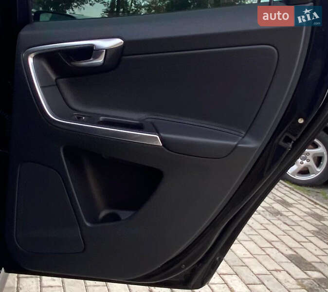 Внедорожник / Кроссовер Volvo XC60 2016 в Ровно фото 33 Внедорожник / Кроссовер Volvo XC60 2016 в Ровно