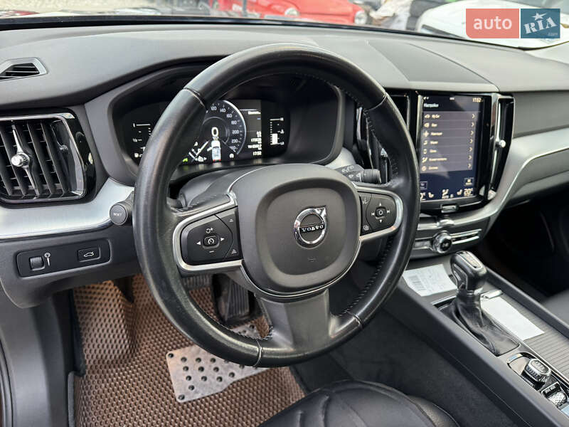 Внедорожник / Кроссовер Volvo XC60 2017 в Ивано-Франковске