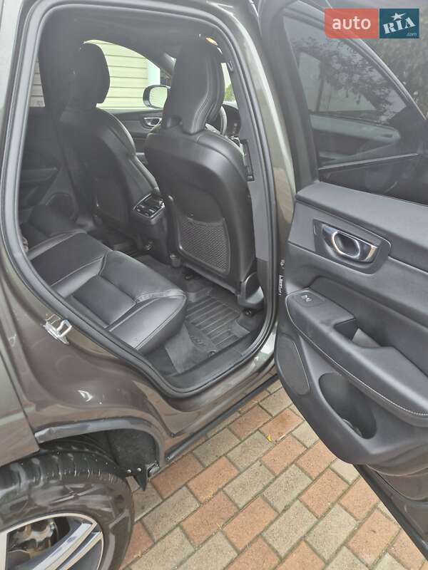 Внедорожник / Кроссовер Volvo XC60 2021 в Киеве фото 10 Внедорожник / Кроссовер Volvo XC60 2021 в Киеве