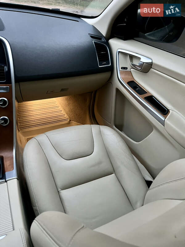 Позашляховик / Кросовер Volvo XC60 2015 в Луцьку фото 27 Позашляховик / Кросовер Volvo XC60 2015 в Луцьку