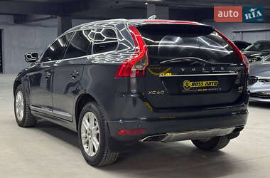 Внедорожник / Кроссовер Volvo XC60 2013 в 