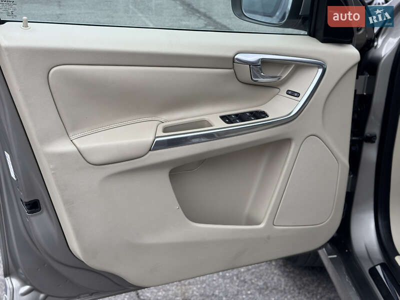 Внедорожник / Кроссовер Volvo XC60 2014 в Львове