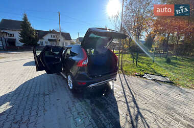Внедорожник / Кроссовер Volvo XC60 2012 в 