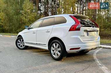 Внедорожник / Кроссовер Volvo XC60 2017 в 