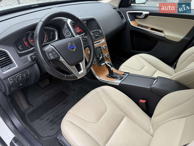 Позашляховик / Кросовер Volvo XC60 2017 в Ірпені