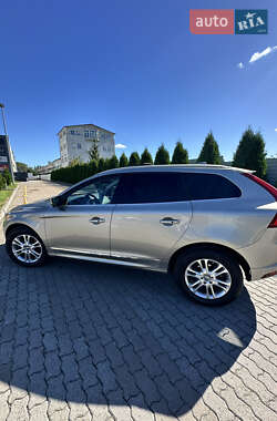 Внедорожник / Кроссовер Volvo XC60 2014 в 