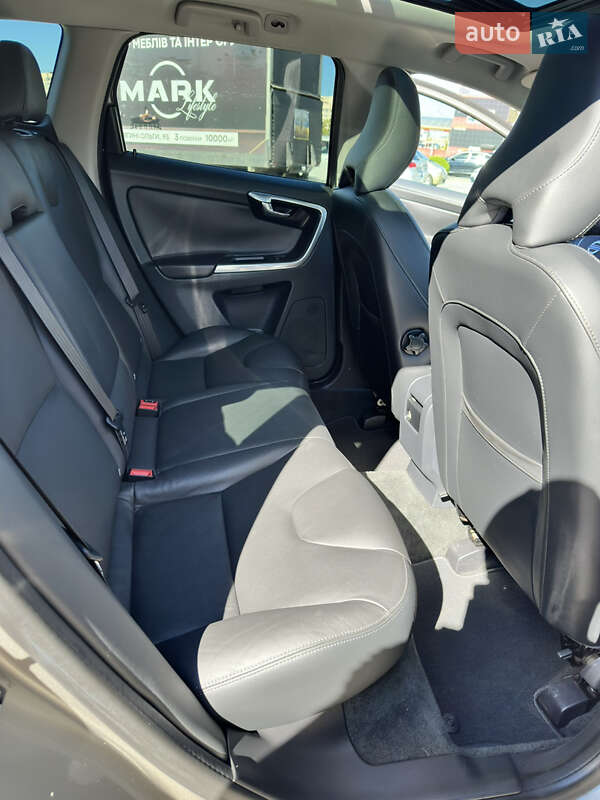 Внедорожник / Кроссовер Volvo XC60 2014 в Львове
