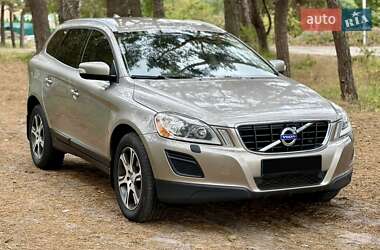 Позашляховик / Кросовер Volvo XC60 2012 в  фото 3 Позашляховик / Кросовер Volvo XC60 2012 в