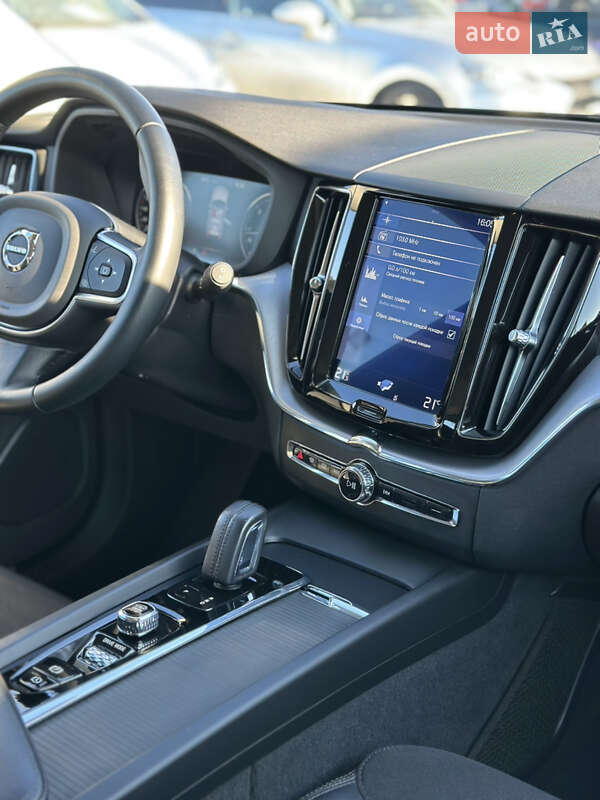 Внедорожник / Кроссовер Volvo XC60 2019 в Ивано-Франковске фото 39 Внедорожник / Кроссовер Volvo XC60 2019 в Ивано-Франковске