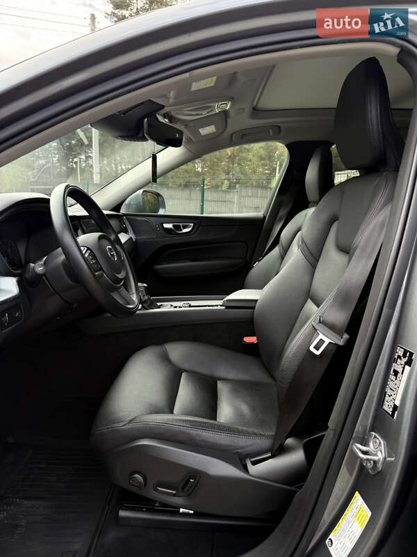 Внедорожник / Кроссовер Volvo XC60 2019 в Львове фото 36 Внедорожник / Кроссовер Volvo XC60 2019 в Львове