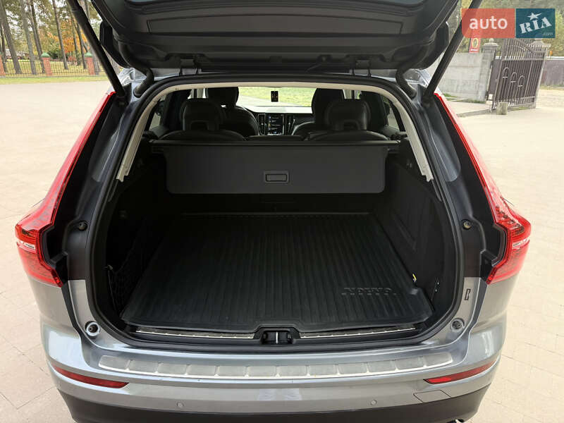 Внедорожник / Кроссовер Volvo XC60 2019 в Львове фото 27 Внедорожник / Кроссовер Volvo XC60 2019 в Львове