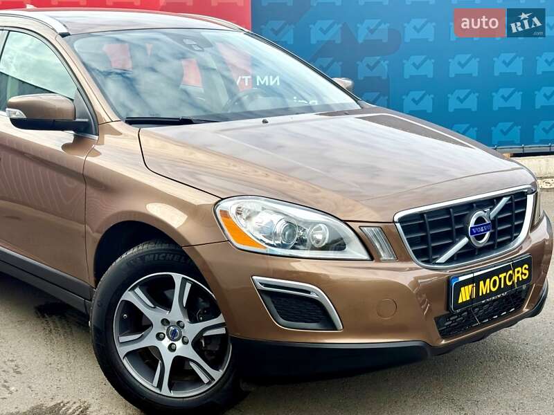 Позашляховик / Кросовер Volvo XC60 2012 в Києві фото 11 Позашляховик / Кросовер Volvo XC60 2012 в Києві