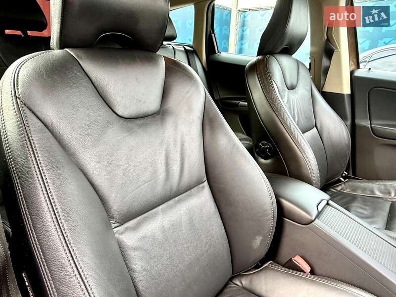 Позашляховик / Кросовер Volvo XC60 2012 в Києві фото 61 Позашляховик / Кросовер Volvo XC60 2012 в Києві