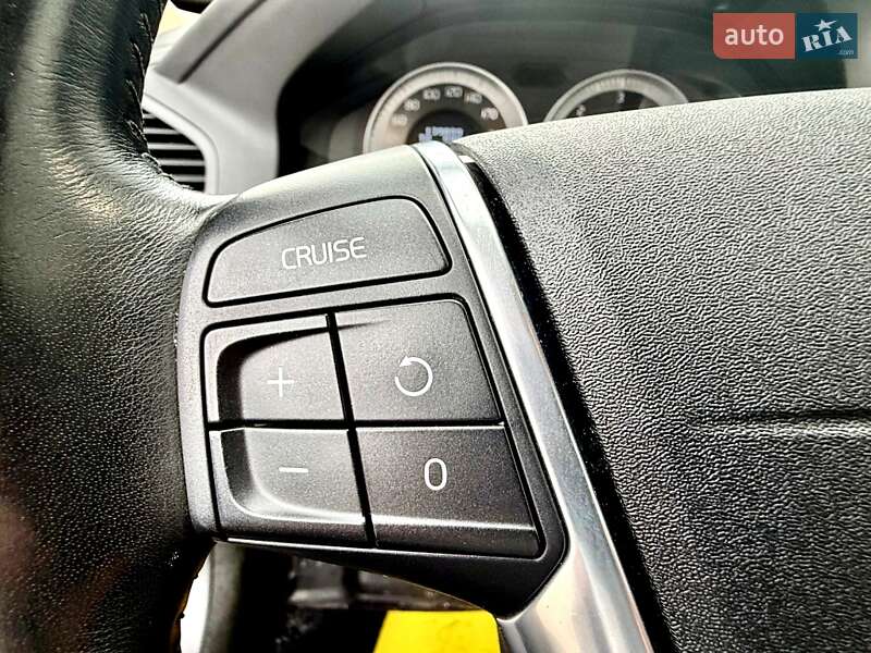 Позашляховик / Кросовер Volvo XC60 2012 в Києві фото 65 Позашляховик / Кросовер Volvo XC60 2012 в Києві
