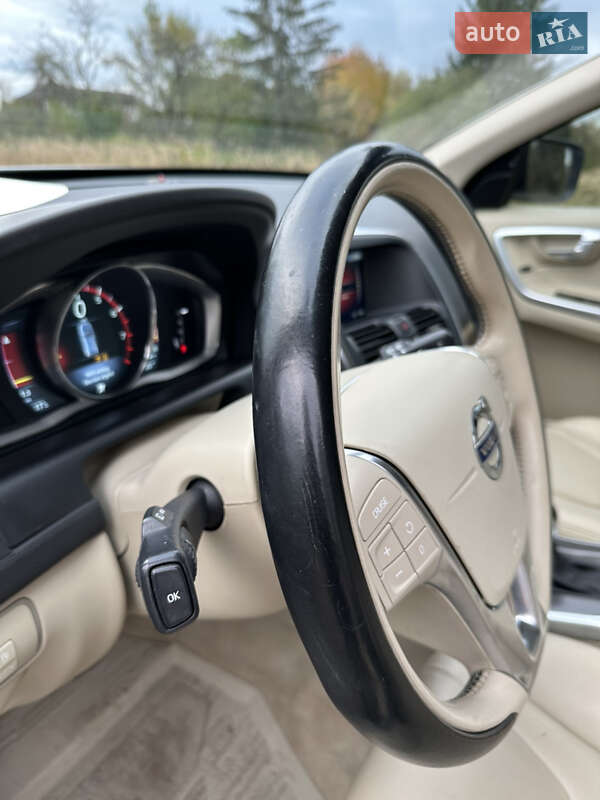 Внедорожник / Кроссовер Volvo XC60 2015 в Самборе фото 31 Внедорожник / Кроссовер Volvo XC60 2015 в Самборе