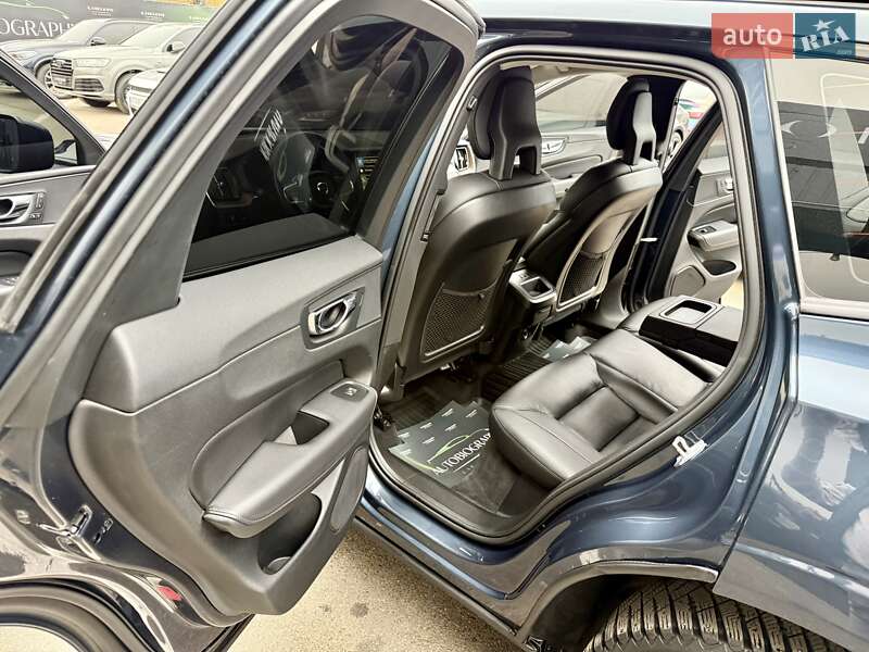 Позашляховик / Кросовер Volvo XC60 2017 в Києві фото 39 Позашляховик / Кросовер Volvo XC60 2017 в Києві