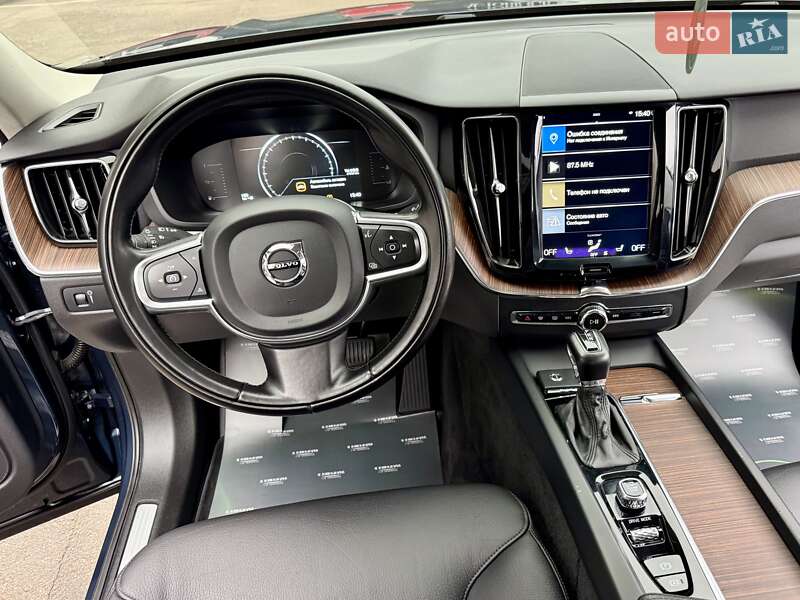 Позашляховик / Кросовер Volvo XC60 2017 в Києві фото 37 Позашляховик / Кросовер Volvo XC60 2017 в Києві