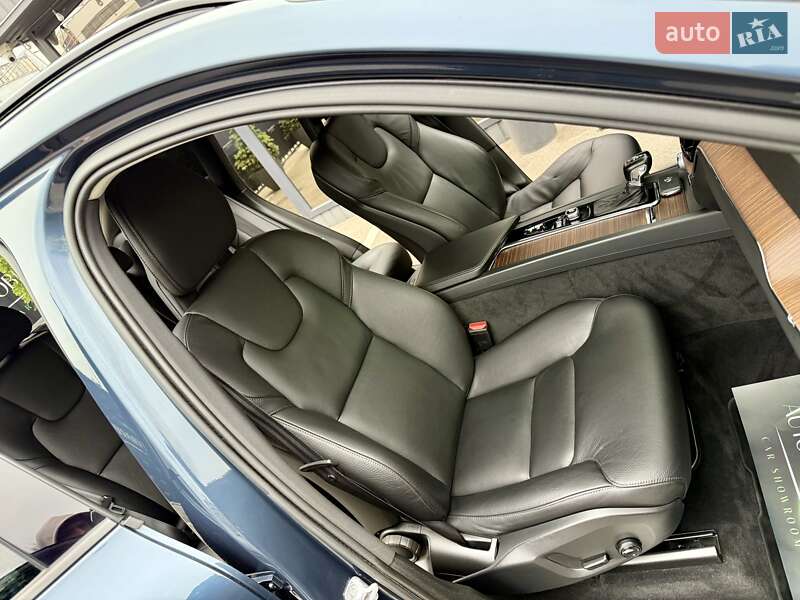 Позашляховик / Кросовер Volvo XC60 2017 в Києві фото 44 Позашляховик / Кросовер Volvo XC60 2017 в Києві