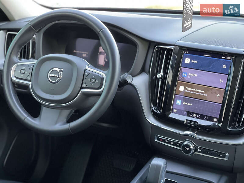 Позашляховик / Кросовер Volvo XC60 2023 в Чернівцях фото 8 Позашляховик / Кросовер Volvo XC60 2023 в Чернівцях