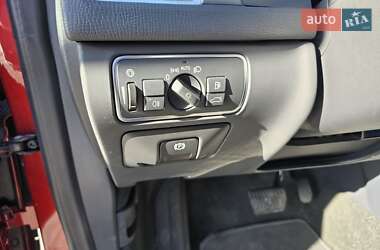 Позашляховик / Кросовер Volvo XC60 2015 в Львові