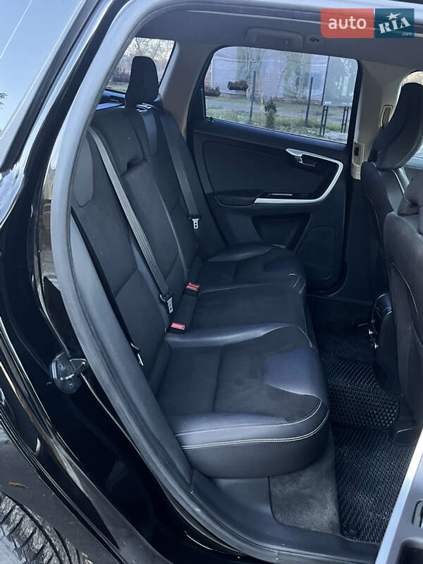 Внедорожник / Кроссовер Volvo XC60 2011 в Дрогобыче фото 11 Внедорожник / Кроссовер Volvo XC60 2011 в Дрогобыче