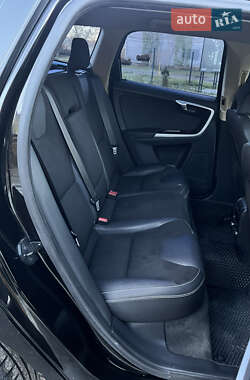 Позашляховик / Кросовер Volvo XC60 2011 в  фото 11 Позашляховик / Кросовер Volvo XC60 2011 в