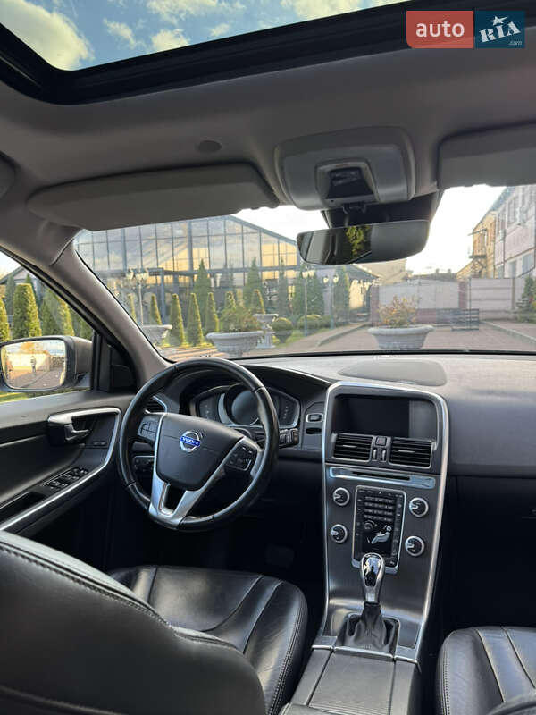 Позашляховик / Кросовер Volvo XC60 2015 в Моршині фото 22 Позашляховик / Кросовер Volvo XC60 2015 в Моршині