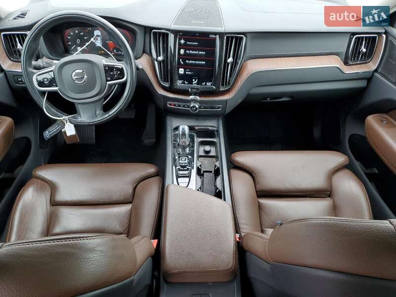 Внедорожник / Кроссовер Volvo XC60 2018 в Харькове