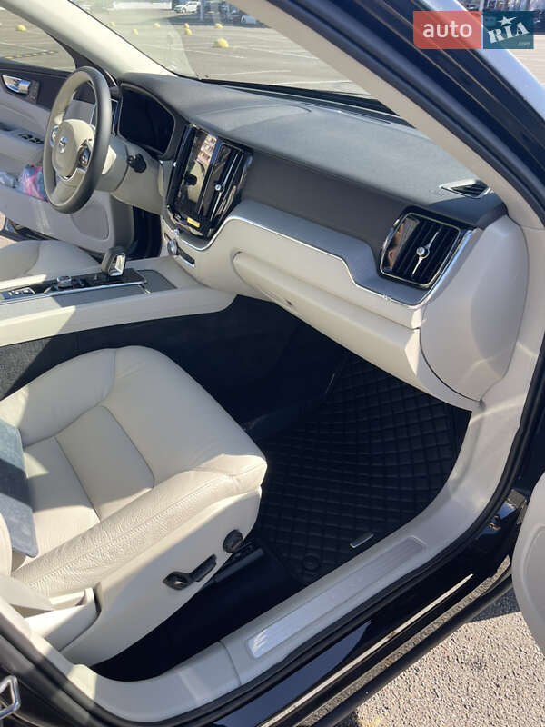 Позашляховик / Кросовер Volvo XC60 2024 в Києві фото 25 Позашляховик / Кросовер Volvo XC60 2024 в Києві