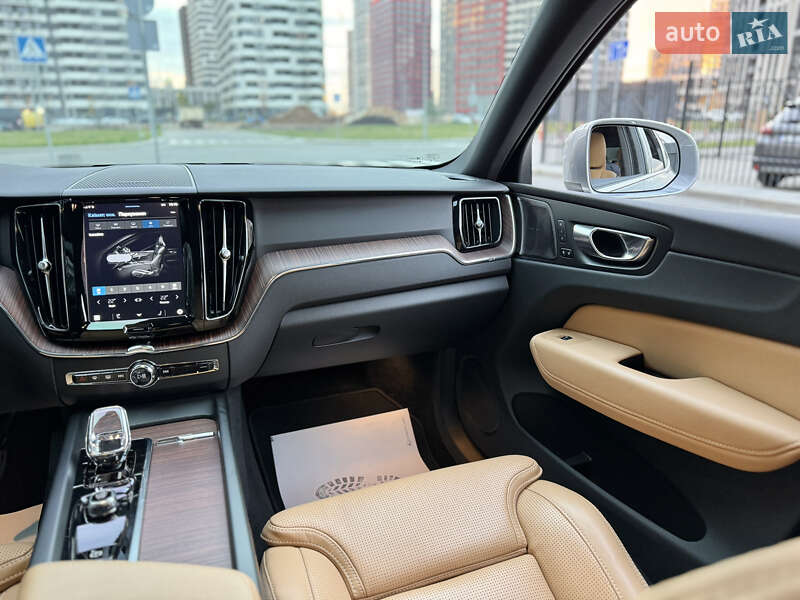 Позашляховик / Кросовер Volvo XC60 2022 в Києві фото 42 Позашляховик / Кросовер Volvo XC60 2022 в Києві