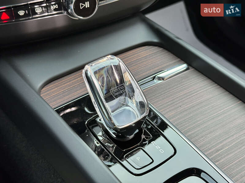 Позашляховик / Кросовер Volvo XC60 2022 в Києві фото 45 Позашляховик / Кросовер Volvo XC60 2022 в Києві