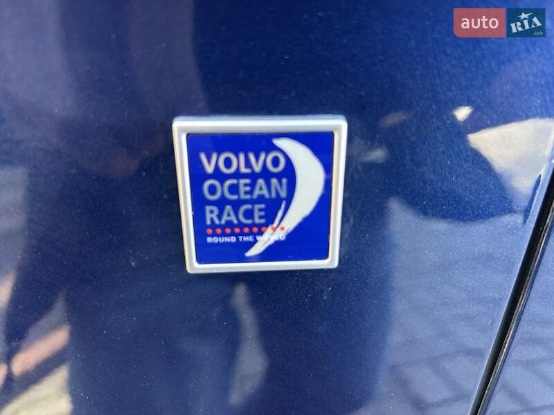 Внедорожник / Кроссовер Volvo XC60 2015 в Летичеве