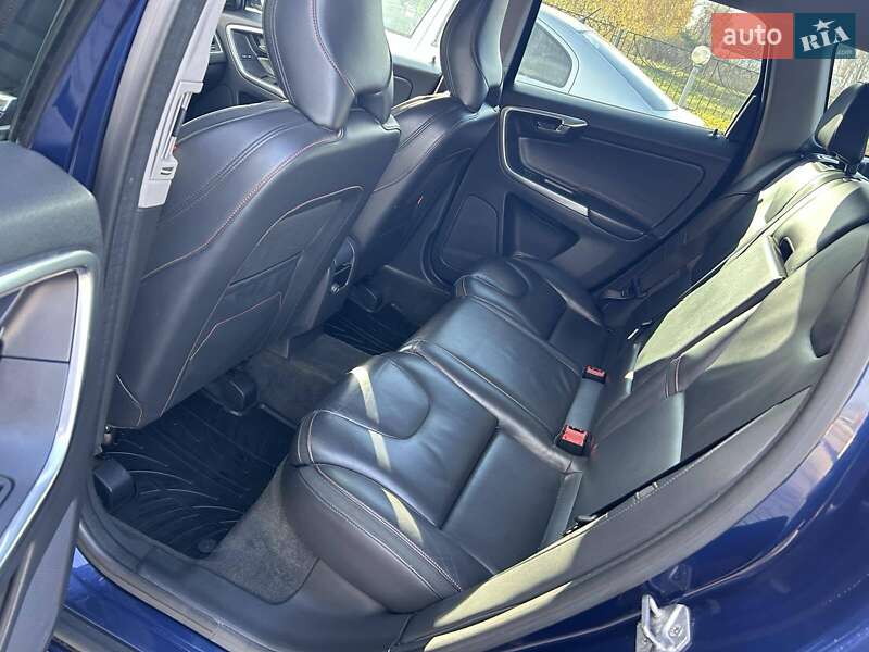 Внедорожник / Кроссовер Volvo XC60 2015 в Летичеве