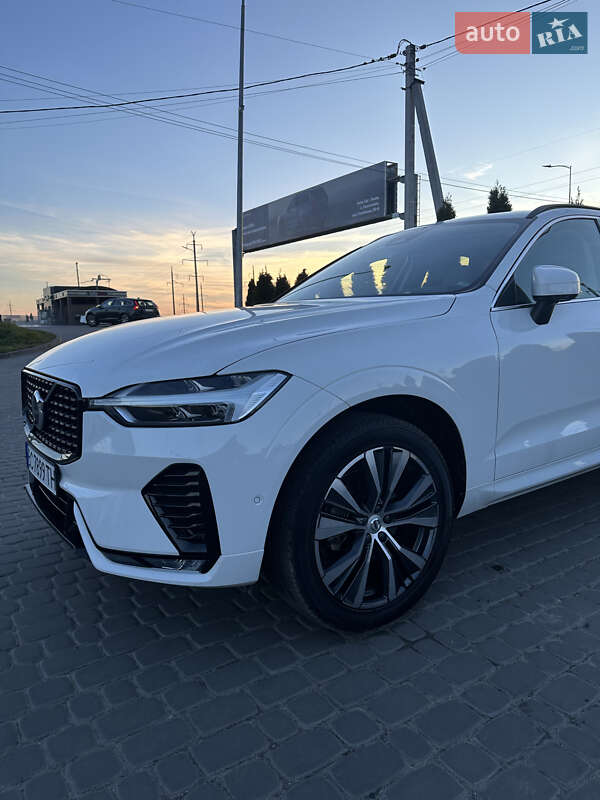 Позашляховик / Кросовер Volvo XC60 2022 в Львові