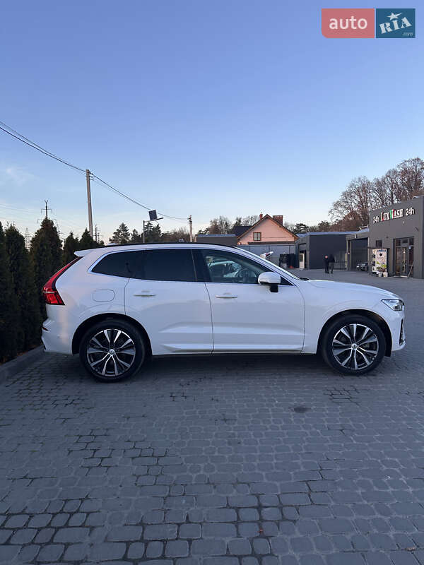 Позашляховик / Кросовер Volvo XC60 2022 в Львові