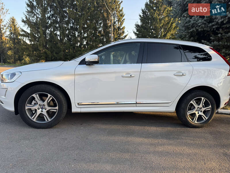 Позашляховик / Кросовер Volvo XC60 2013 в Рівному