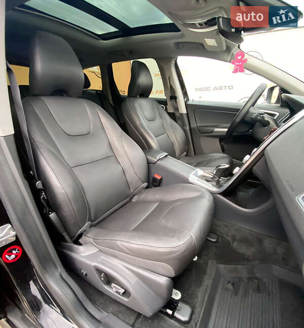 Внедорожник / Кроссовер Volvo XC60 2016 в Ровно фото 16 Внедорожник / Кроссовер Volvo XC60 2016 в Ровно