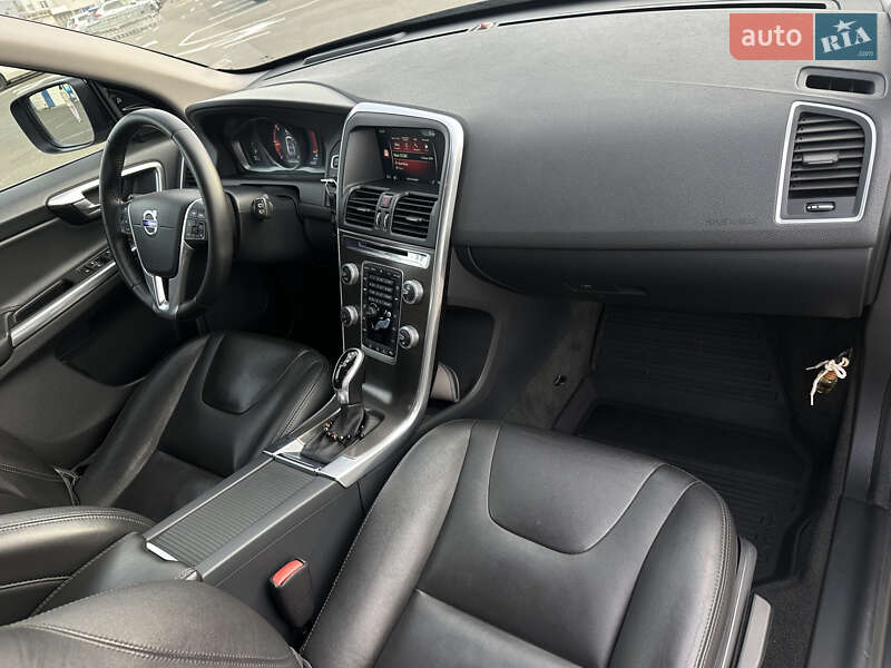 Внедорожник / Кроссовер Volvo XC60 2015 в Киеве фото 34 Внедорожник / Кроссовер Volvo XC60 2015 в Киеве